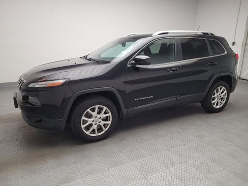 Used 2014 Jeep Cherokee Latitude w/ Cold Weather Group AWD/4WD image 2