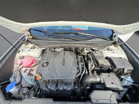 Used 2025 Hyundai Tucson SE FWD image 31
