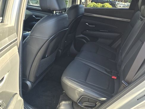 Used 2022 Hyundai Tucson Limited w/ Cargo Package image 5