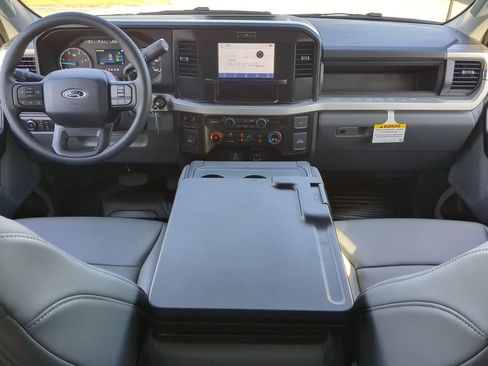 New 2025 Ford F450 XL image 13