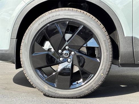 New 2026 Volvo XC40 B5 Ultra w/ Climate Package image 25