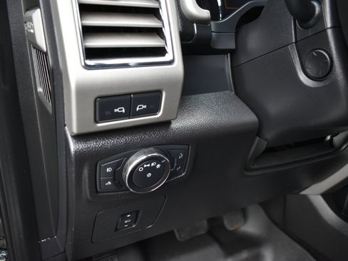 Used 2015 Ford F150 Lariat w/ Equipment Group 502A Luxury image 42