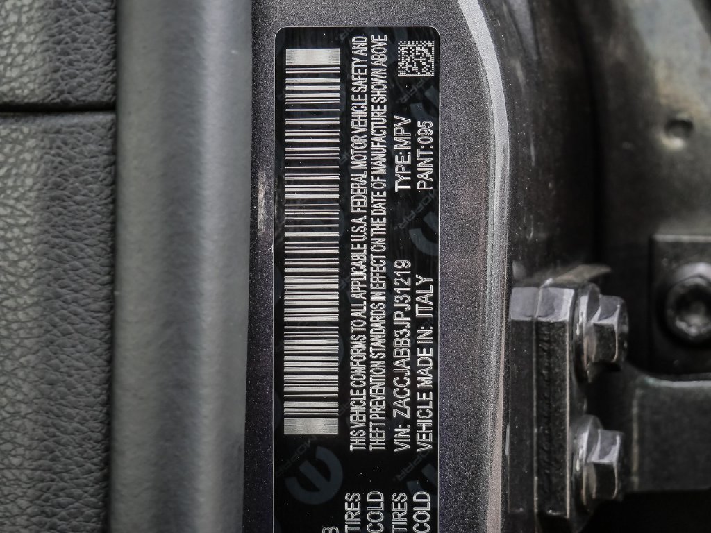 Used 2018 Jeep Renegade Latitude FWD image 31