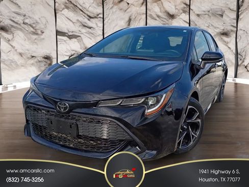 Used 2021 Toyota Corolla SE w/ SE Preferred Package FWD image 1