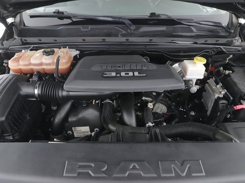 Used 2020 RAM 1500 Laramie image 15