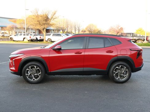 New 2026 Chevrolet Trax LT w/ LT Convenience Package image 25