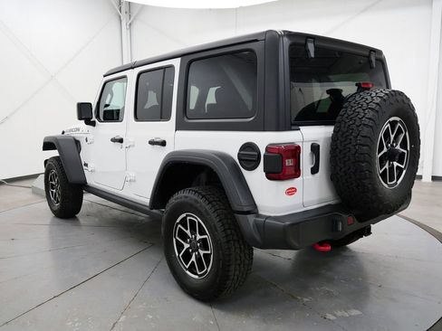 Used 2024 Jeep Wrangler Unlimited Rubicon AWD/4WD image 5