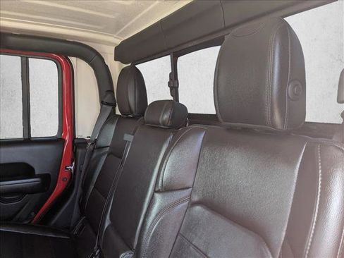 Certified 2023 Jeep Gladiator Sport image 16