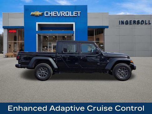 Used 2025 Jeep Gladiator Sport image 10