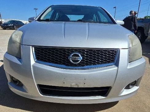 Used 2012 Nissan Sentra 2.0 SR w/ Special Edition Pkg FWD image 4