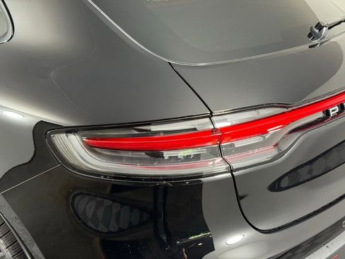 Certified 2025 Porsche Macan S image 16