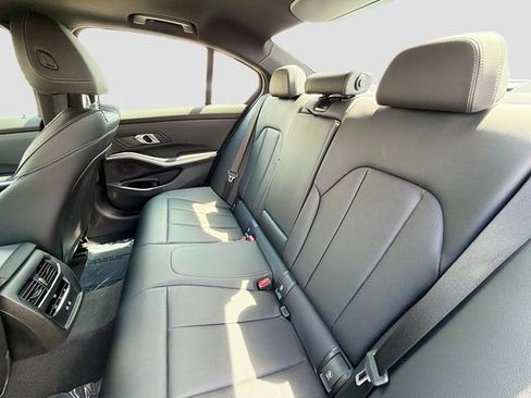Used 2025 BMW 330i Sedan RWD image 21