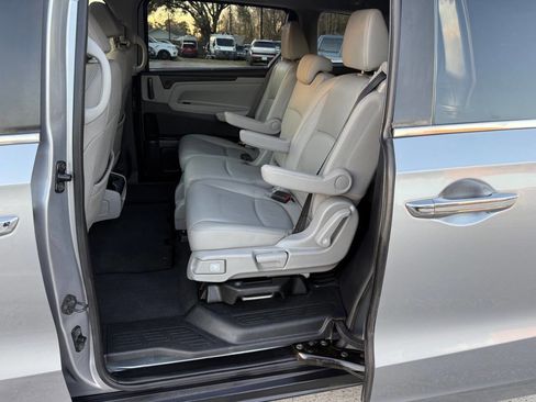 Used 2019 Honda Odyssey EX-L image 18