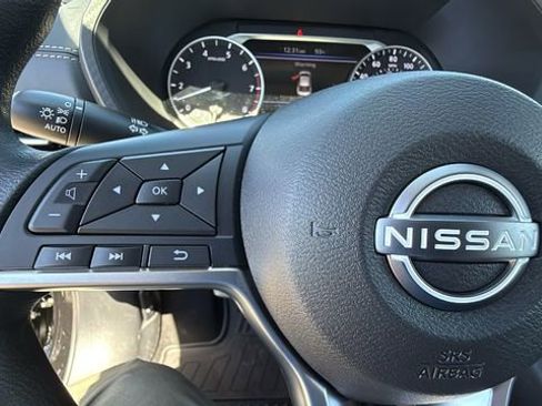 New 2025 Nissan Sentra SV w/ Trunk Package image 19