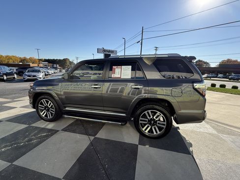 Used 2017 Toyota 4Runner Limited image 7