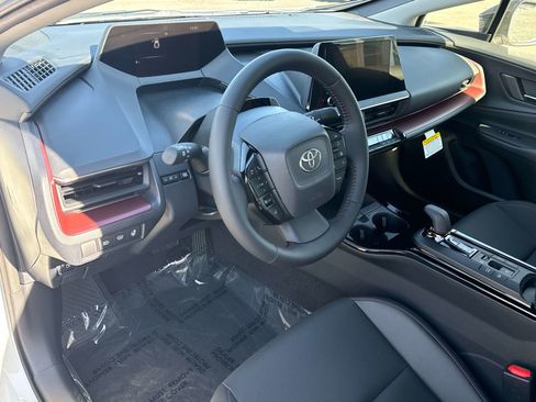 New 2026 Toyota Prius Plug-In Hybrid image 7