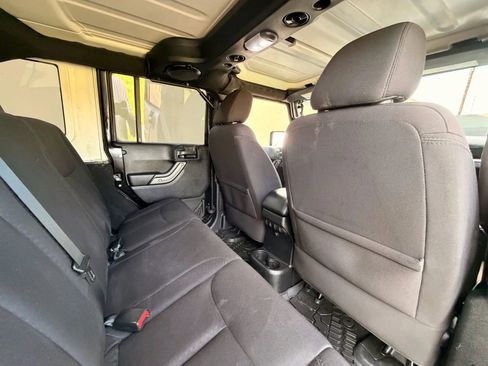 Used 2014 Jeep Wrangler Unlimited Sport w/ Quick Order Package 24S AWD/4WD image 20