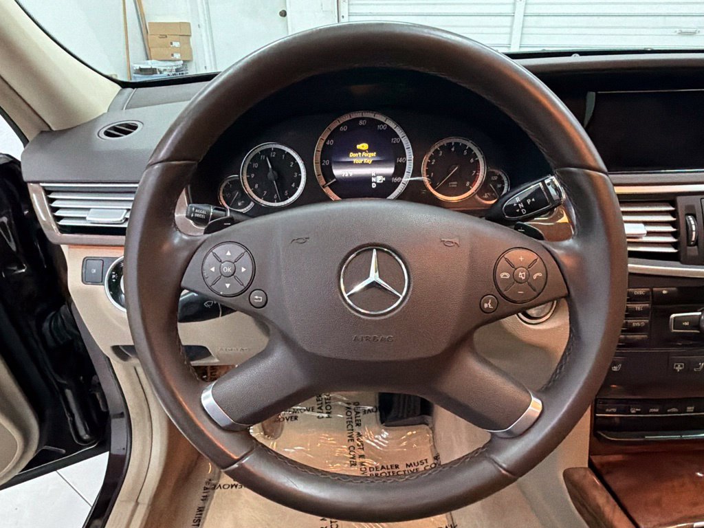Used 2013 Mercedes-Benz E 350 Sedan image 19