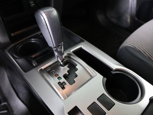 Used 2016 Toyota 4Runner SR5 image 22