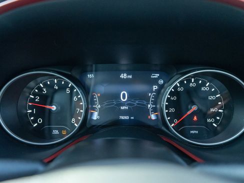 Used 2020 Jeep Compass Trailhawk image 11