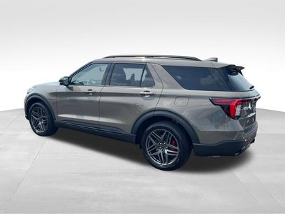 New 2026 Ford Explorer ST-Line w/ ST-Line Street Pack