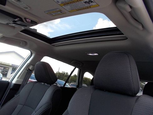 Used 2024 Subaru Outback Premium image 16