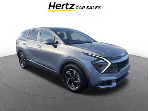 Used 2025 Kia Sportage LX image 1