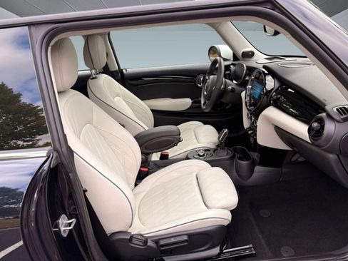 Used 2024 MINI Cooper SE image 27