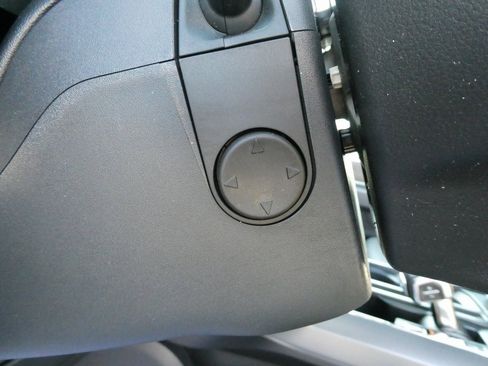 Used 2024 Ford F150 Lariat image 23