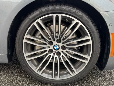 Used 2019 BMW 530i xDrive w/ M Sport Package image 10