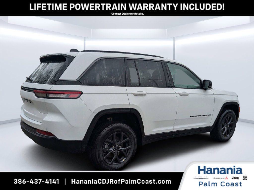 New 2027 Jeep Grand Cherokee Altitude RWD image 3