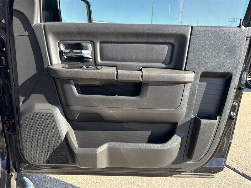 Used 2012 RAM 1500 Express RWD image 21