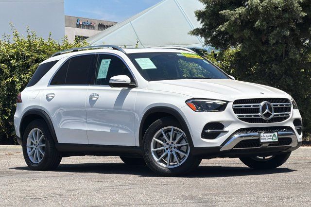 Used 2024 Mercedes-Benz GLE 450e 4MATIC image 2