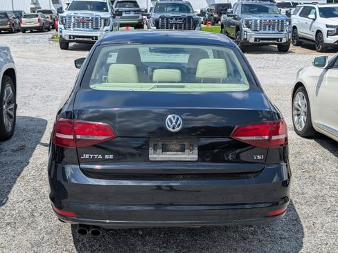 Used 2018 Volkswagen Jetta Wolfsburg Edition FWD image 5