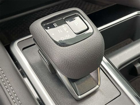 Used 2024 Nissan Pathfinder Platinum w/ Cargo Package image 28