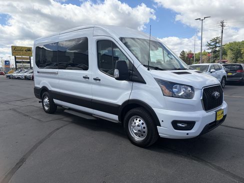 Used 2025 Ford Transit 350 XLT AWD/4WD image 9