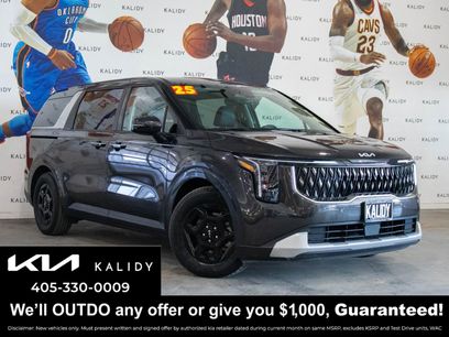 Used 2025 Kia Carnival