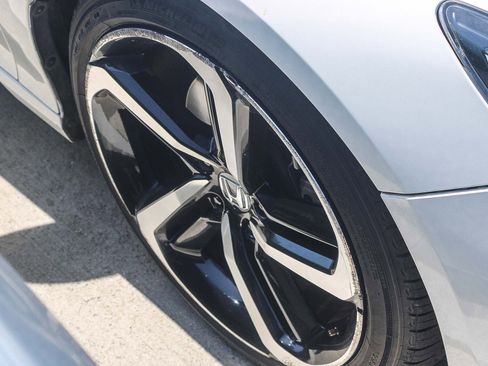 Used 2018 Honda Accord Sport image 17