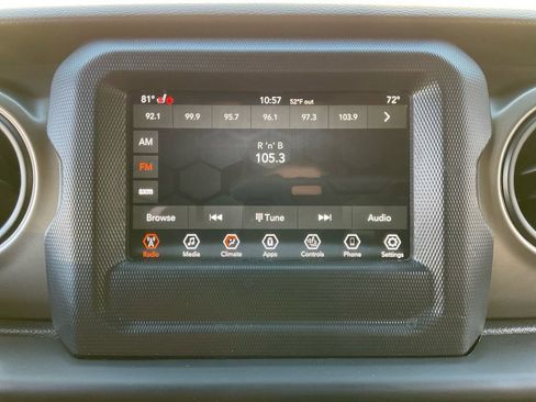 Used 2020 Jeep Wrangler Sport image 21