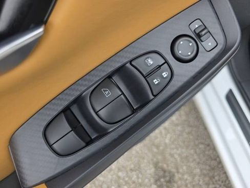 New 2025 Nissan Sentra SV w/ SV Premium Package image 14