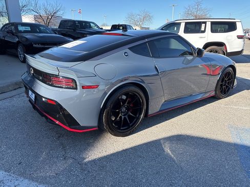 Used 2024 Nissan Z NISMO w/ Floor Mat Package image 27