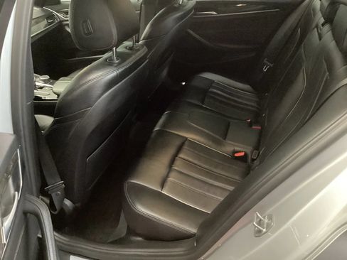 Used 2018 BMW 530e xDrive w/ Premium Package 2 AWD/4WD image 7