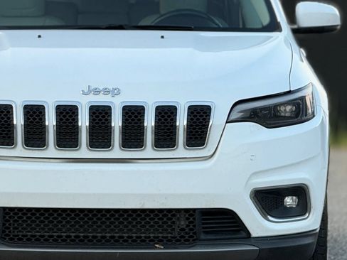 Used 2019 Jeep Cherokee Limited w/ Trailer Tow Group AWD/4WD image 12