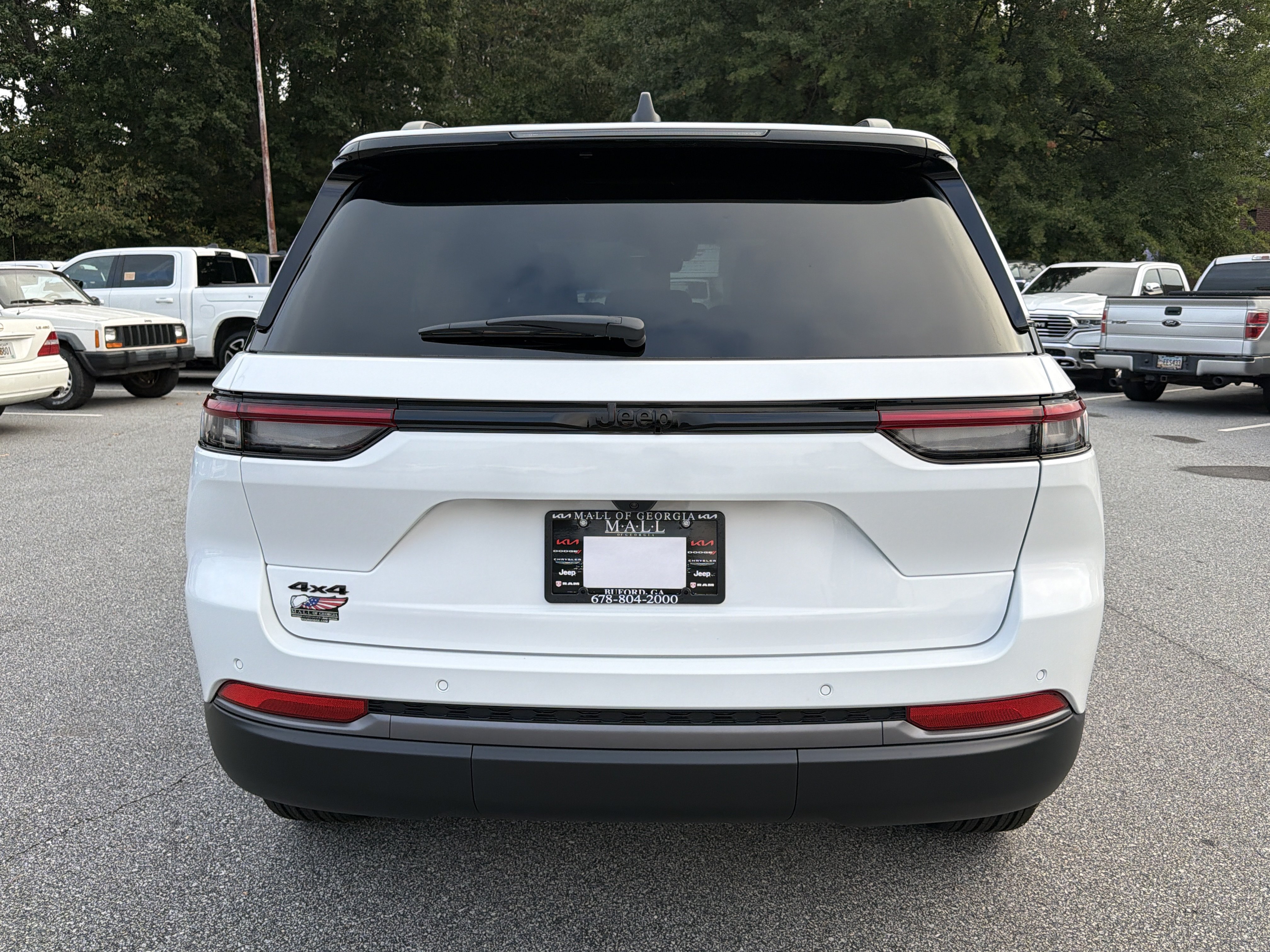New 2027 Jeep Grand Cherokee Altitude AWD/4WD image 6