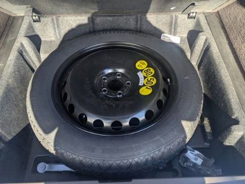 Used 2018 Mercedes-Benz GLE 350 4MATIC image 14