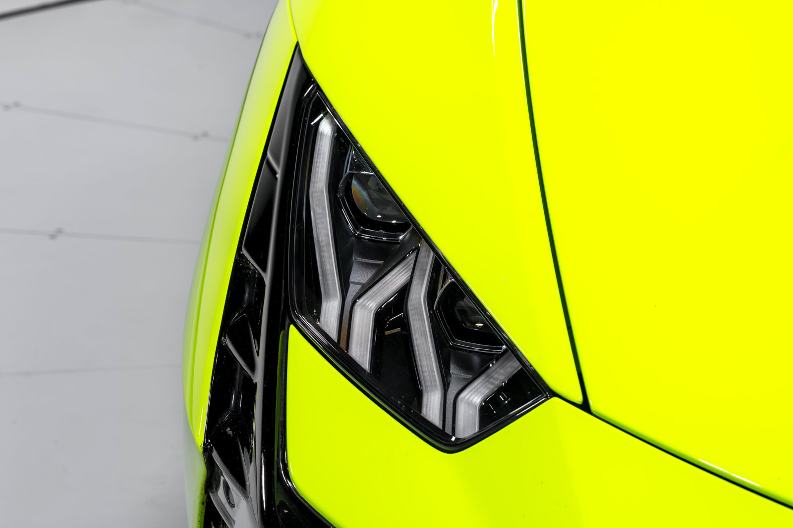 Used 2023 Lamborghini Huracan Tecnica RWD image 42