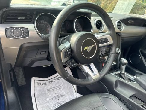 Used 2020 Ford Mustang Premium RWD image 18