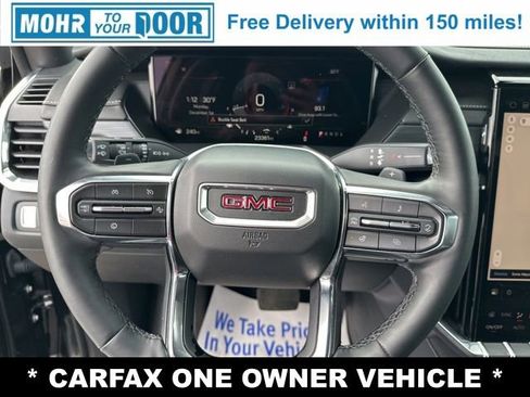 Used 2025 GMC Acadia Elevation image 16