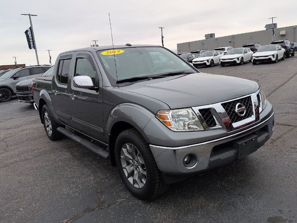Used 2019 Nissan Frontier SL AWD/4WD image 1