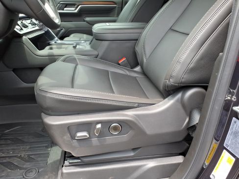 New 2026 GMC Sierra 2500 Denali w/ LPO, GMC Protection Package AWD/4WD image 13
